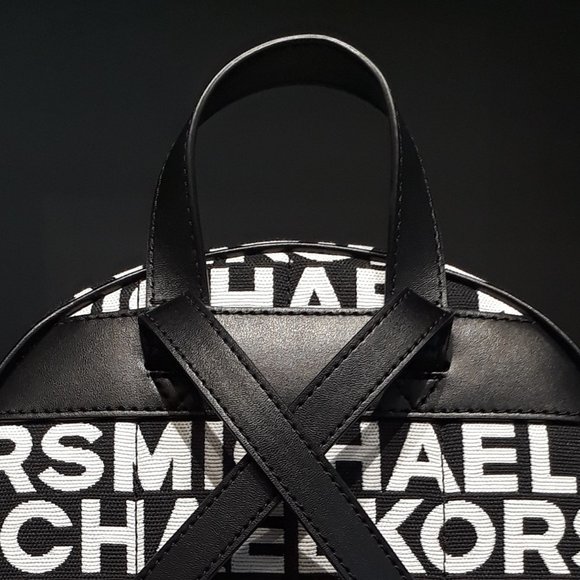 Michael Kors Backpack Kenly - Picture 4 of 8